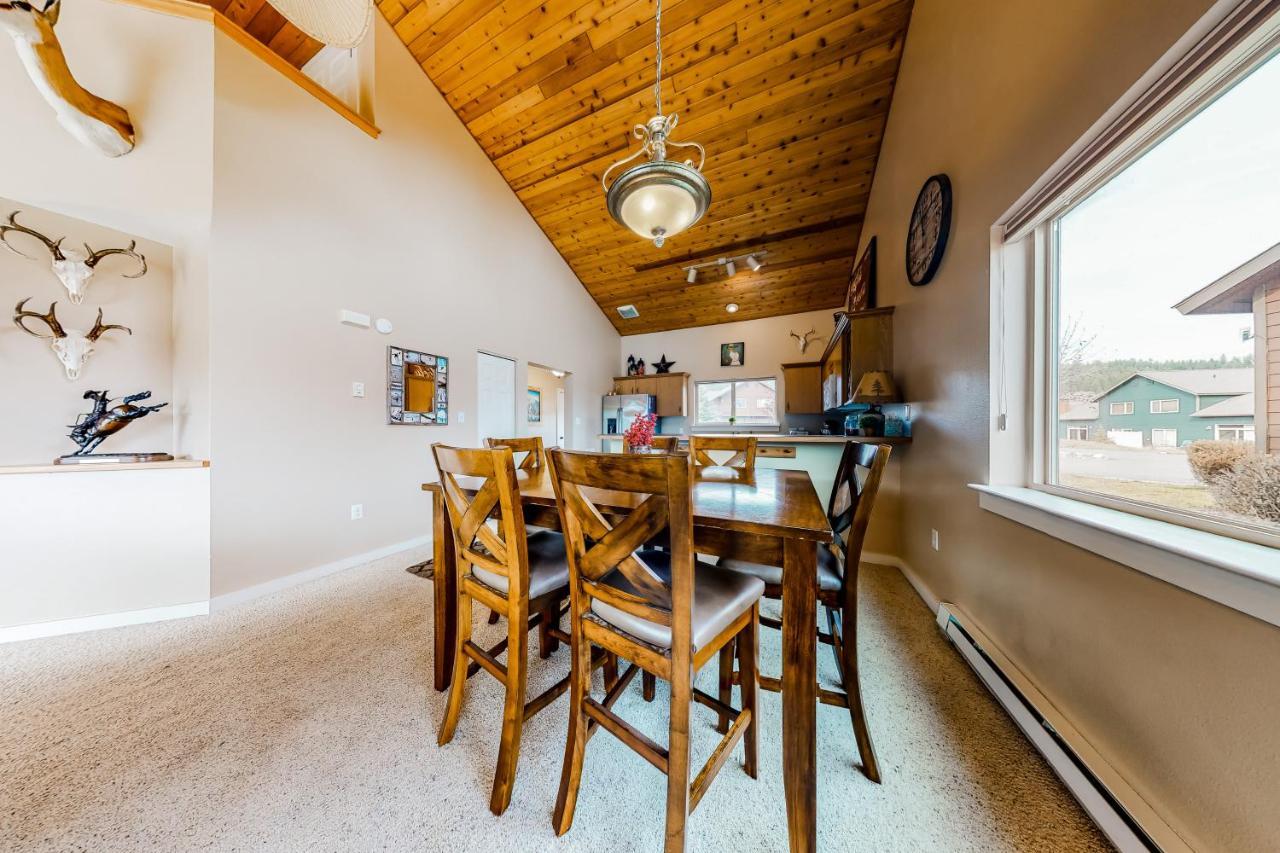 Firelight Chalet 94 Big Sky Exterior photo